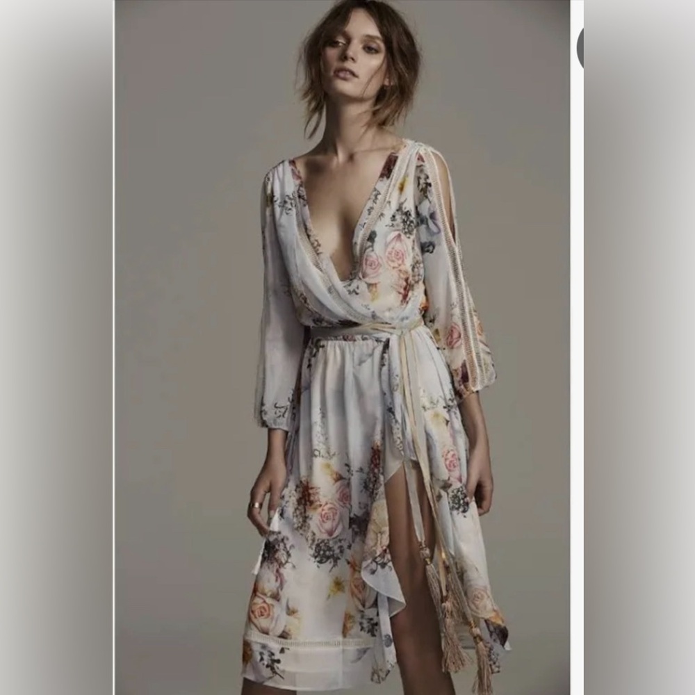 We Are Kindred Primrose split sleeve midi Dress